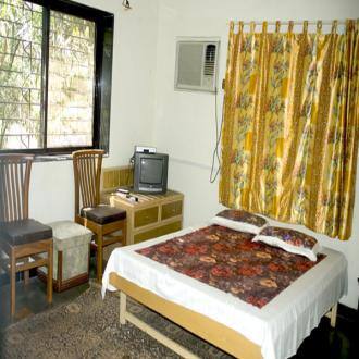 5 Bedroom Pool Villa Near Kashid Beach, Kashid 4